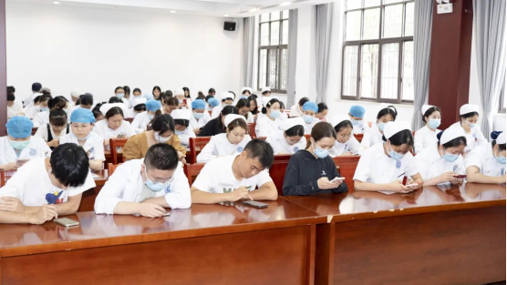 强基固本 砥砺前行&mdash;&mdash;护理部组织上半年理论知识考试
