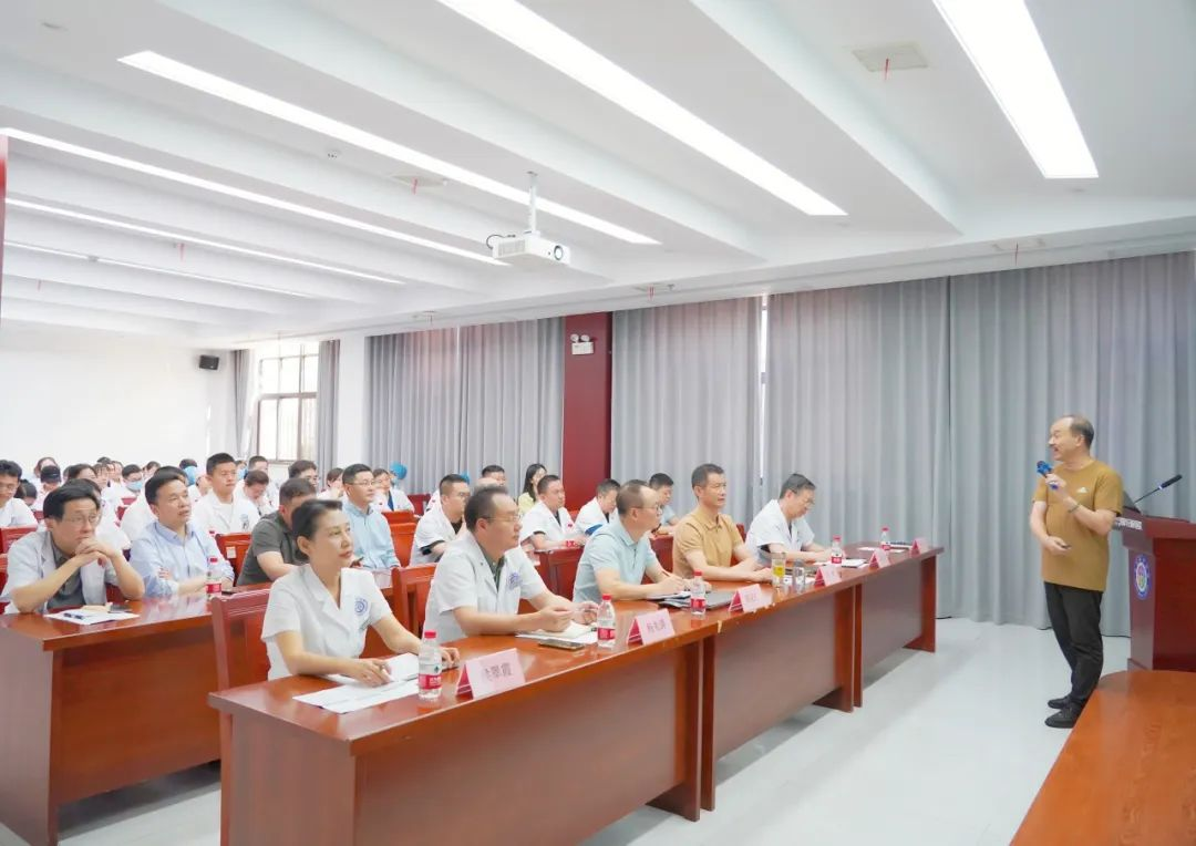 华安脑科医院：以&ldquo;四字真经&rdquo;为镜，反观自身找差距，提升文化软实力