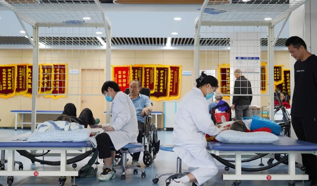 华安脑科医院：坚守&ldquo;医&rdquo;线 礼献祖国
